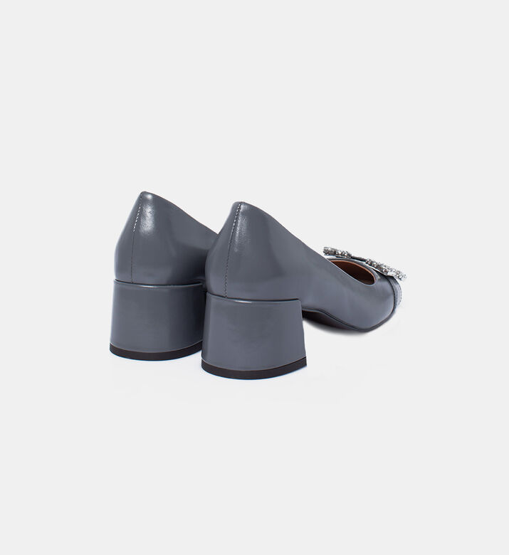 حذاء دوريس ببرزش وجلد مجعد