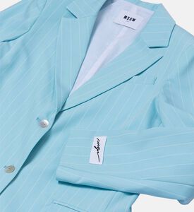 جاكيت مخطط بخطوط رفيعة