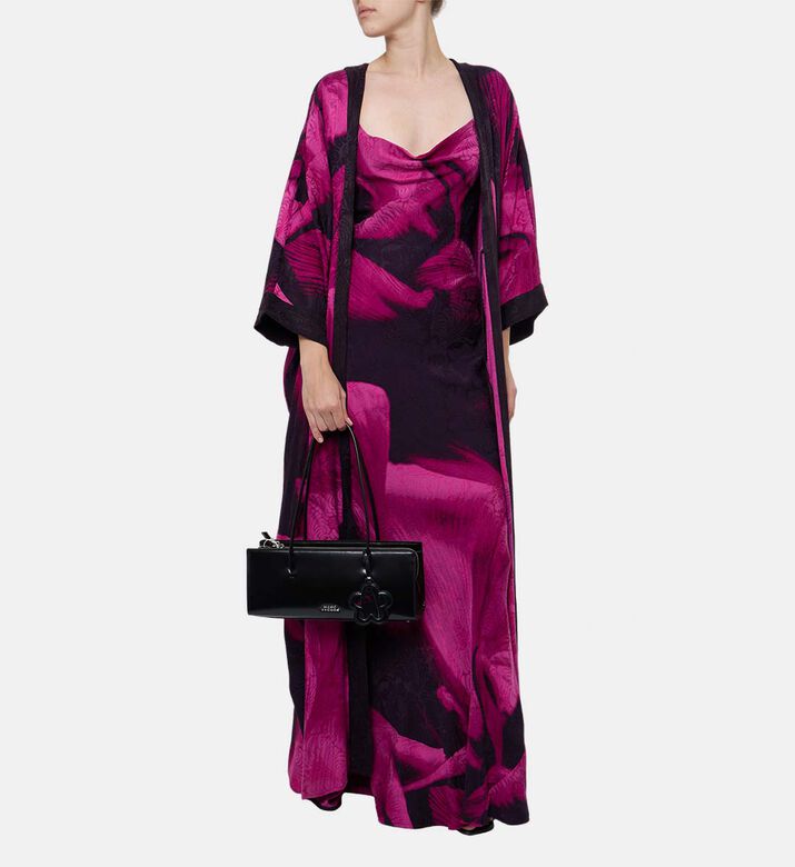 Niluu Two-tone Wide Sleeve Kaftan, Model View