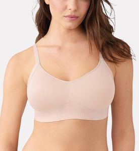 Wacoal Bra Contour, Model View