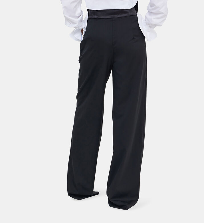 بنطال مشد بأرجل واسعة وخصر عالي