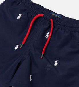 شورت سباحة بطبعة شعار على كامله