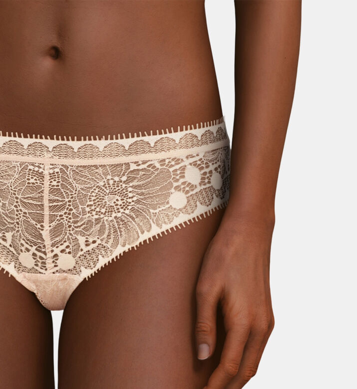 Day-to-night Lace Tanga