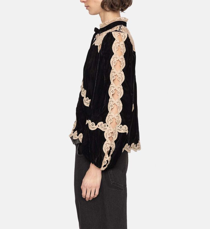 Medina Ruffled Collar Blouse Medina Ruffled Collar Blouse