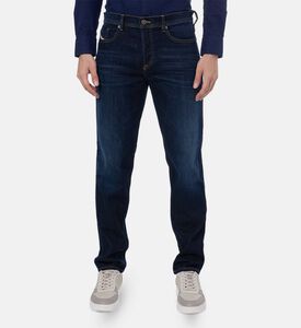 بنطال جينز بقصة عادية وزر إغلاق