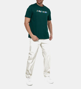 تيشيرت بطبعة لوغو متعددة الألوان