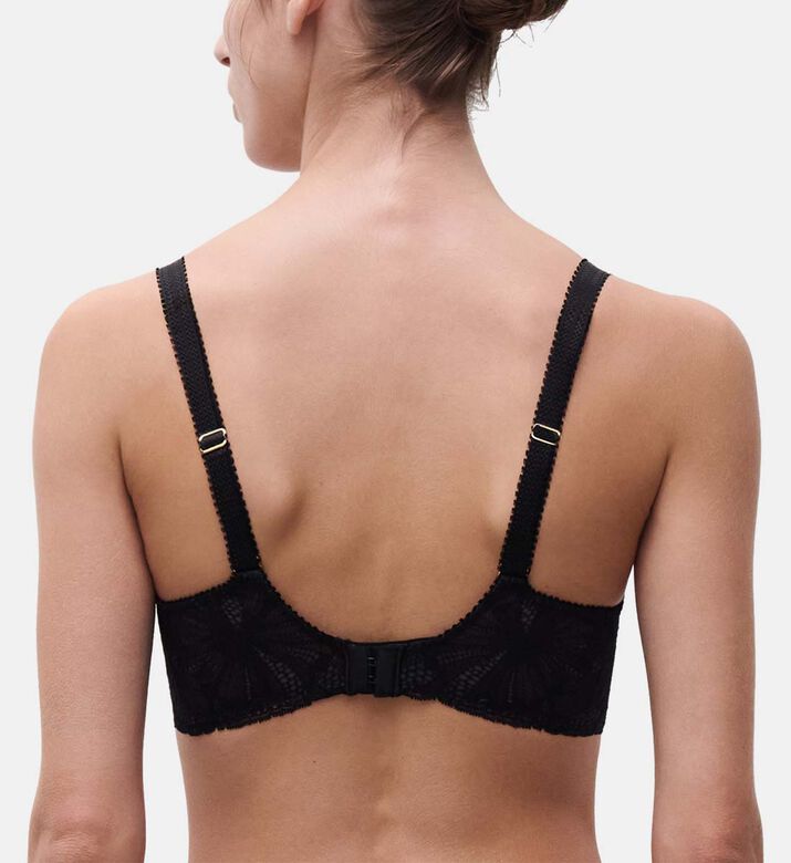 Chantelle Bra, Black, 95, D, Model View