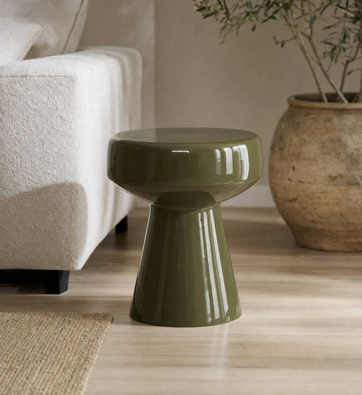 Light and Living Dakwa Column Side Table, Model View