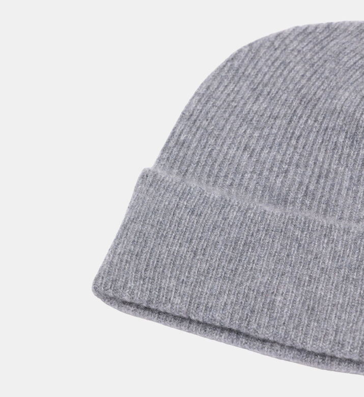 قبعة كلاسيكية بنسيج مضلع