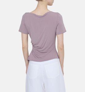 بلوزة بياقة غير متماثلة بأكمام قصيرة