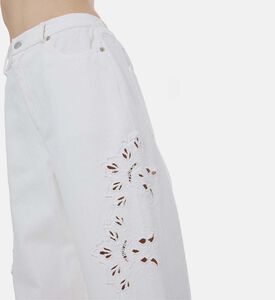 بنطال واسع بزخارف زهرية مطرزة