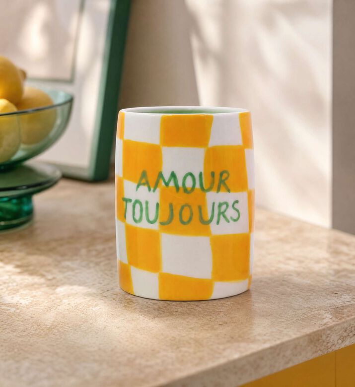 Que Rico Ceramic Checkered Pattern Tumbler, Model View