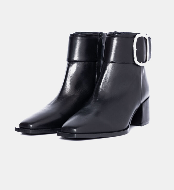 Oversized Buckle Closure Boots