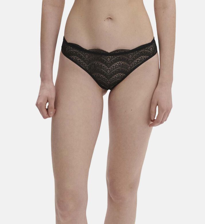 Karma Mid-rise Lace Briefs