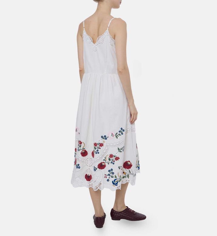 فستان بدون أكمام مطرز بأزهار متعددة الألوان