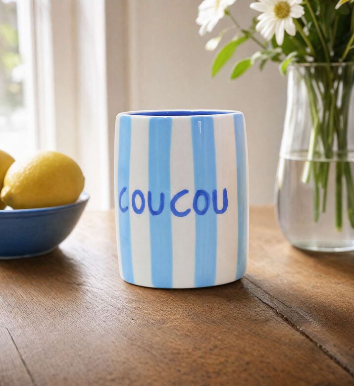 Que Rico Ceramic Stripe Design Tumbler, Model View