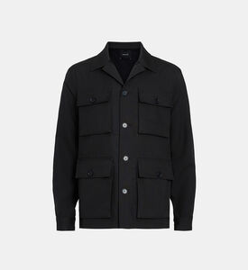 جاكيت بأربعة أزرار بجيب بغطاء قلاب