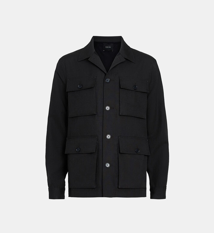 جاكيت بأربعة أزرار بجيب بغطاء قلاب