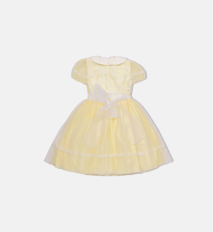 فستان مزين بأحجار الراين بأكمام قصيرة