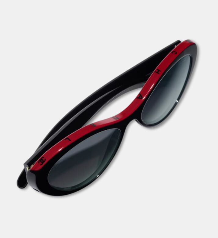 Chanel Gradient Lenses Logo-detail Cat-eye Sunglasses 57, Red, Packshot View