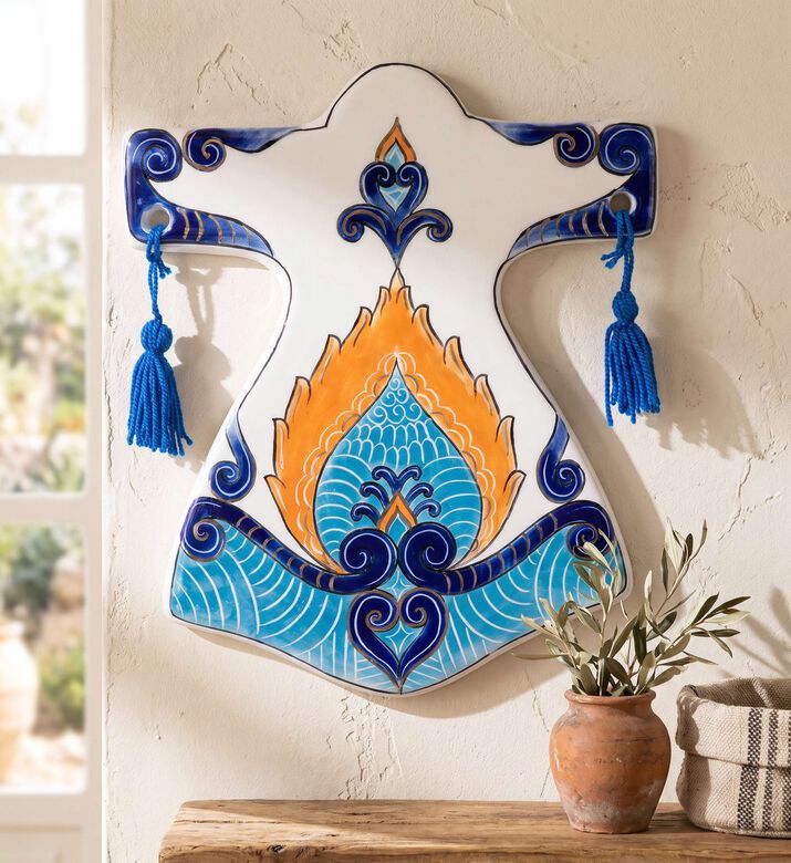 Noorena Ceramic Wall Hanging, Model View