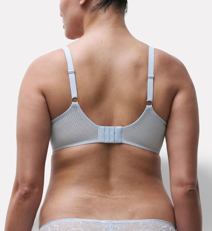 Chantelle Full-coverage Underwire Bra, White, 85, C, Model View