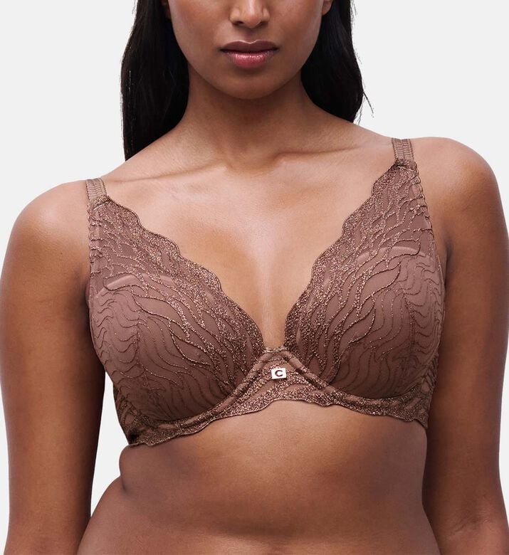 Chantelle Bra, Brown, 95, D, Model View