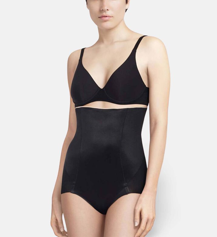 Chantelle Basic Shaping High Waist Brief, Model View