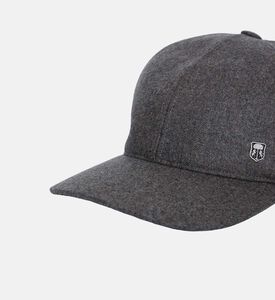 قبعة بإبزيم خلفي