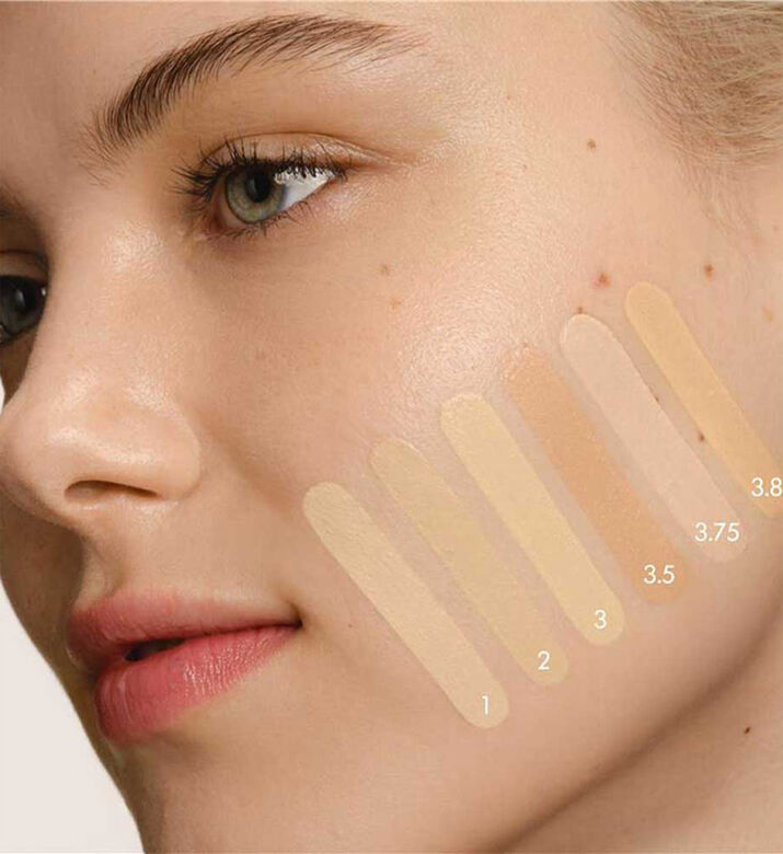 Armani Beauty Luminous Silk Perfect Natural Glow Foundation, 12.1-deep-neutral, Packshot View