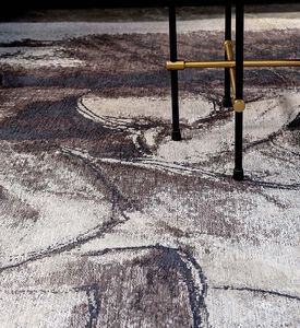 سجادة دانس بشنيل بفن فحمي