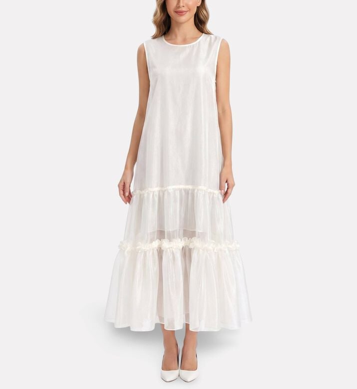 Savanna Dress Maxi, Model View