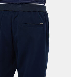 بنطال بطيّات برباط خصر