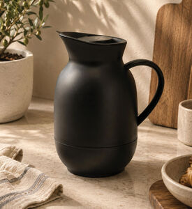 Stelton Amphora Vacuum Coffee Jug, Black, 1-l, Packshot View