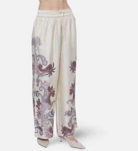 Carter and White Pant Claire, Model View