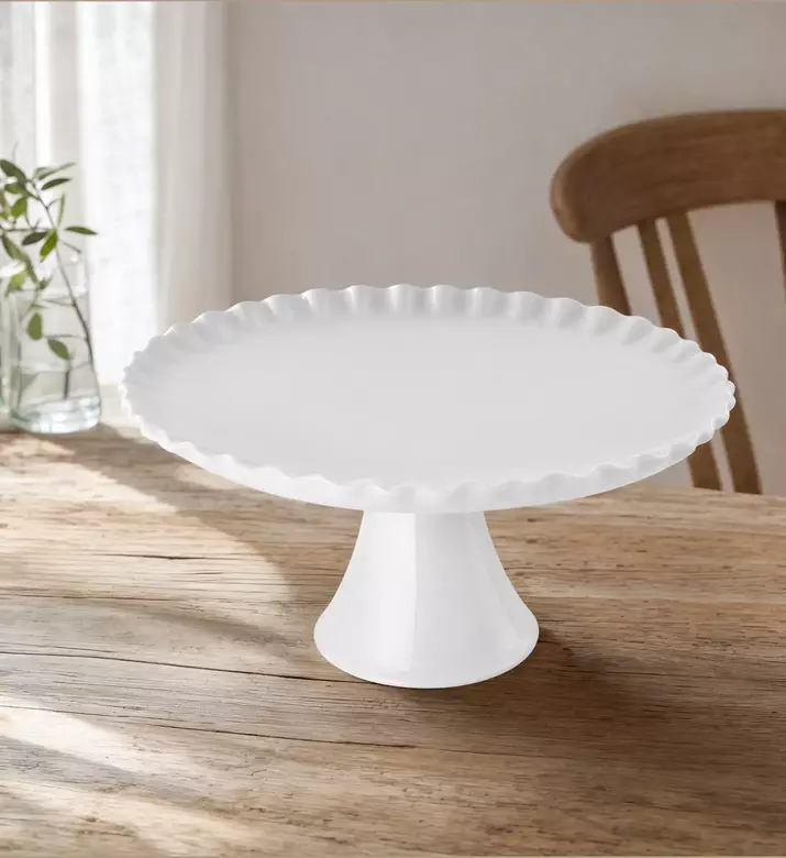 Thun Romeo Alzata Cake Stand, Model View
