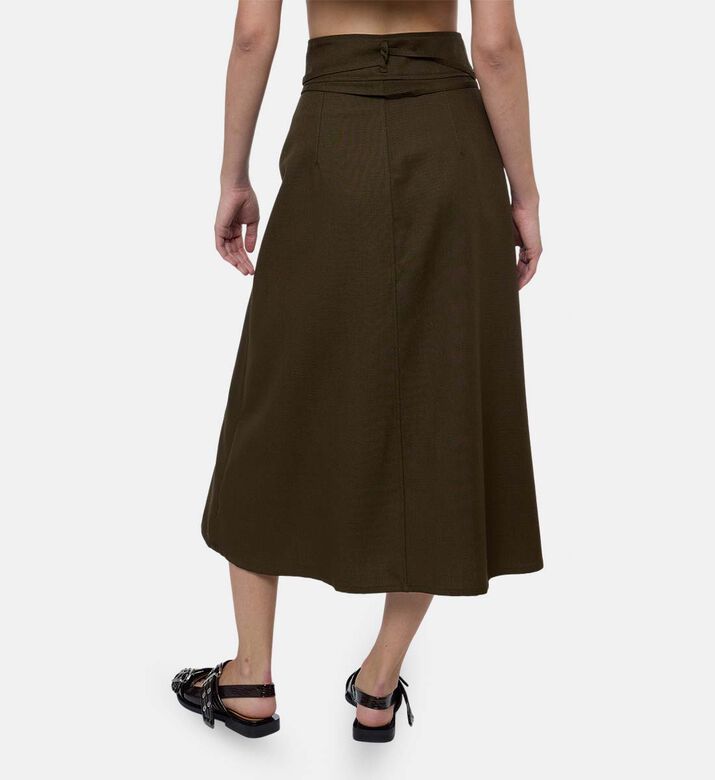 Soeur Jupe Reine, Model View