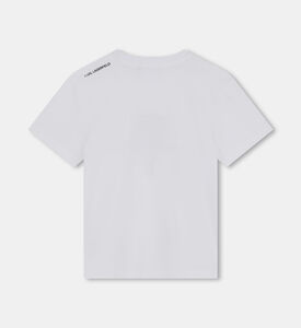 تيشيرت بشعار مخطط