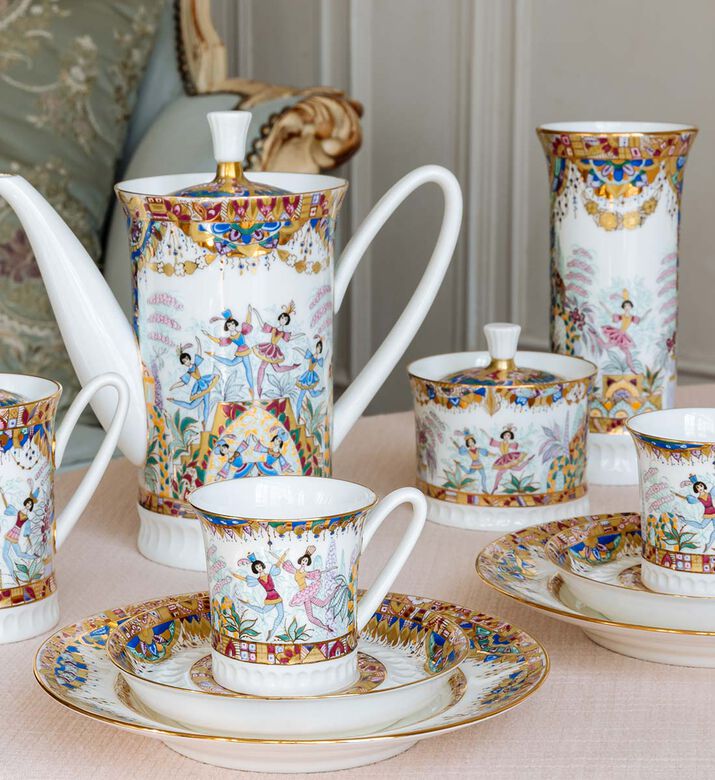 صحن وفنجان باليه ديبوسي روسي صحن وفنجان باليه ديبوسي روسي