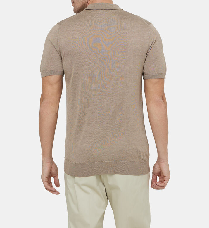 قميص بولو محبوك بأكمام قصيرة