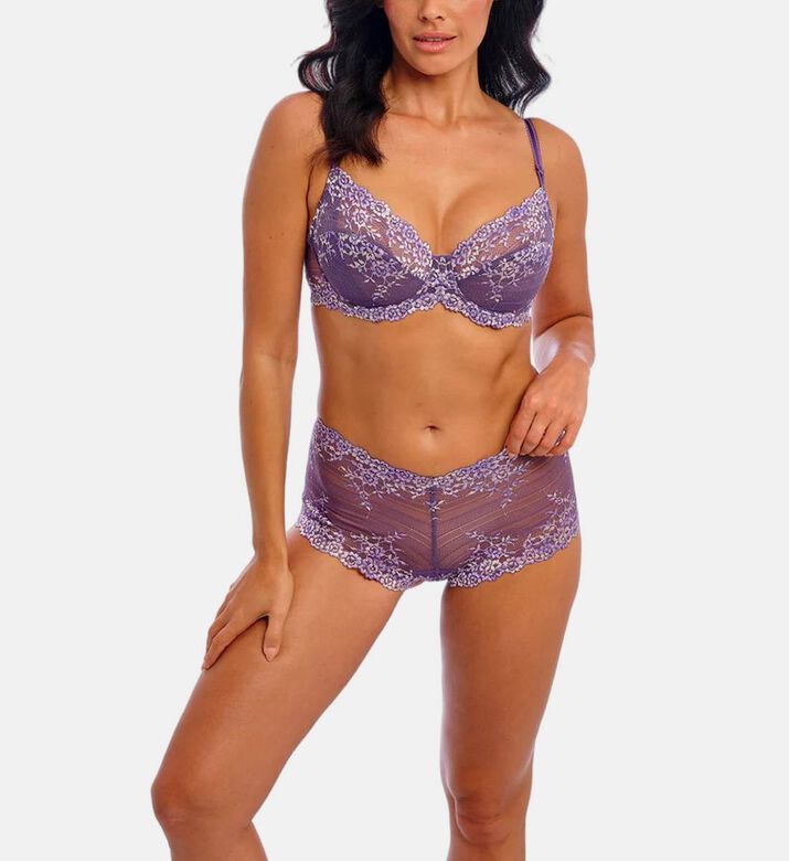 Wacoal Bra, Model View