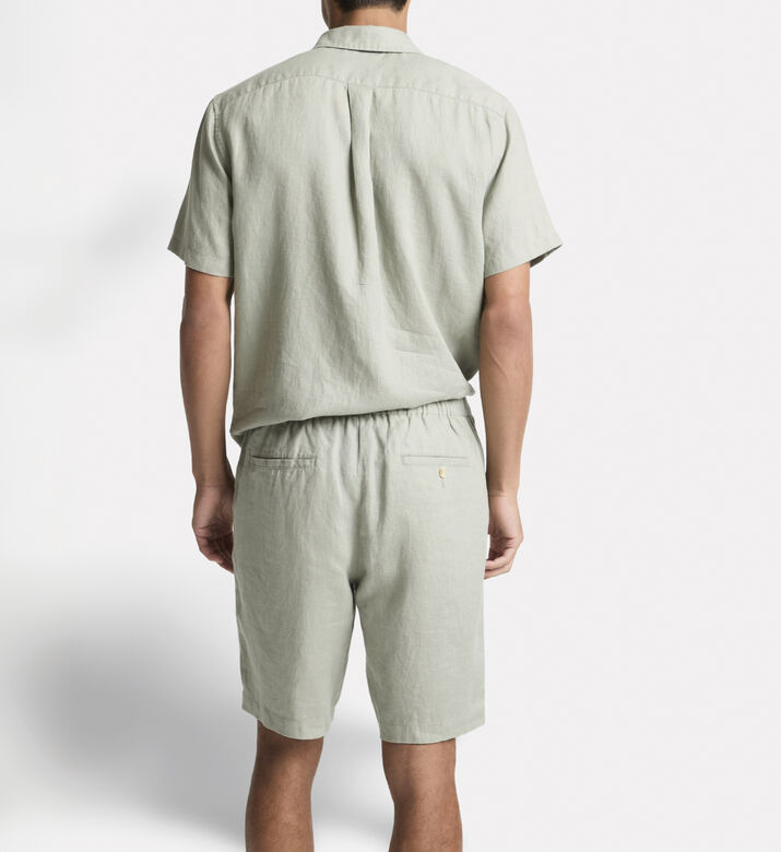 Vince Short Drawstring, Model View