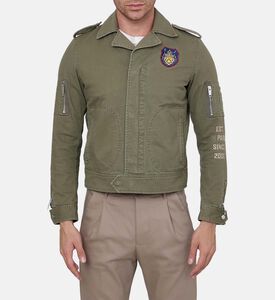 جاكيت طويل الأكمام مزين برقعة مطرزة