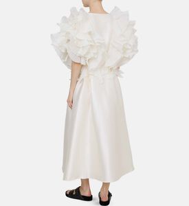 فستان واسع بأكمام مكشكشة