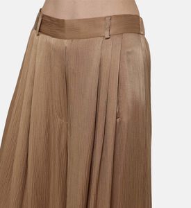 بنطال واسع بطياتأ