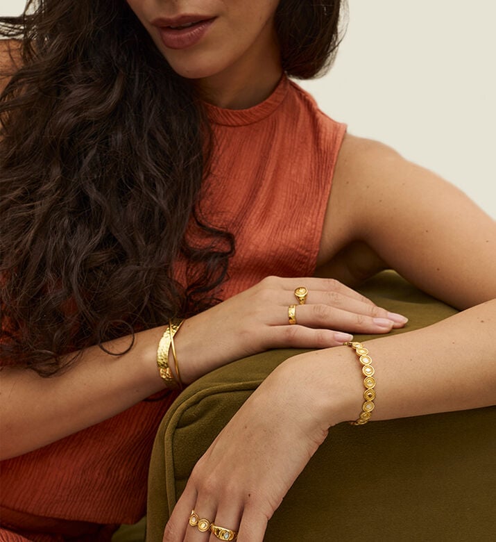 Ottoman Hands Moon Phases Band Ring, Packshot View Ottoman Hands Moon Phases Band Ring, Packshot View