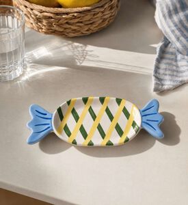 &k Amsterdam Candy-shape Medium Plate, Model View
