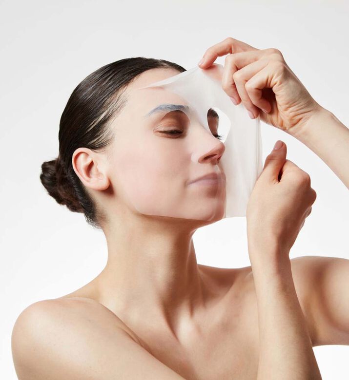 علاج قناع مجدد للبشرة