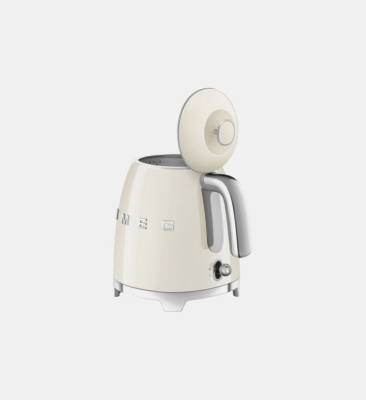 Smeg Cordless Mini Electric Kettle, Packshot View
