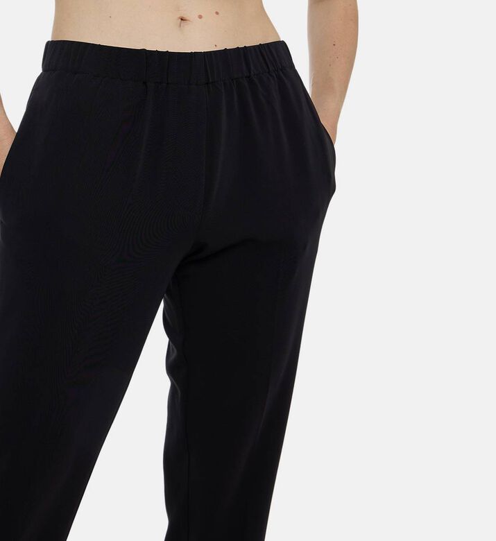 Samsoe Elastic Regular-fit Pants, Model View